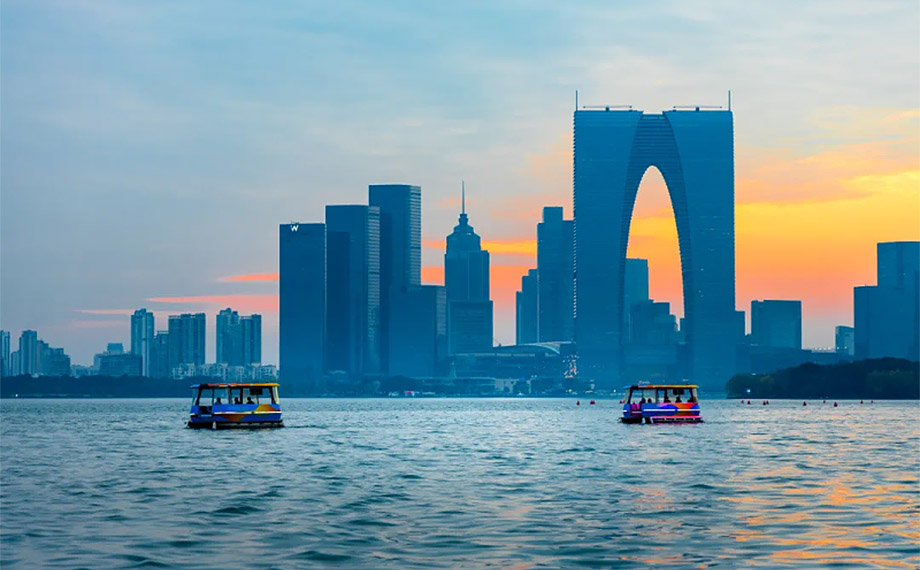 好戏连台 “三湖嘉年华”持续绘就园区金秋盛景