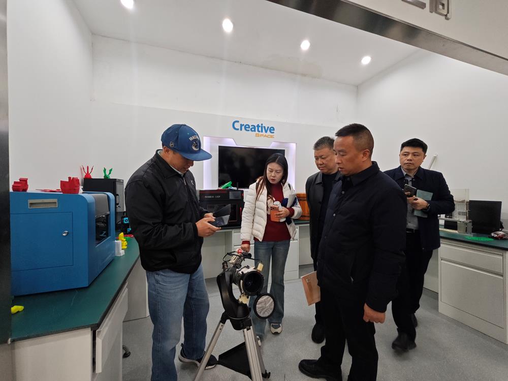 2e9519bf39a148e9a64f2d1ad2c52d1b.jpg 2e9519bf39a148e9a64f2d1ad2c52d1b.jpg